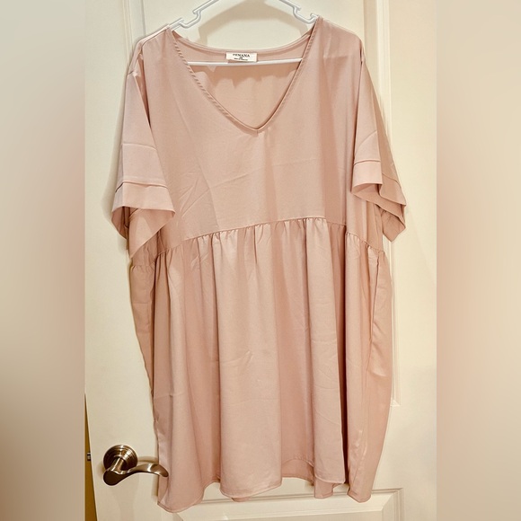 Zenana Outfitters Tops - Zenana Pink Tunic Babydoll Top w/Short Sleeves Size 2X